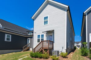 682 Vine Pkwy-28