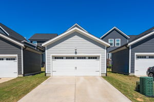 682 Vine Pkwy-32