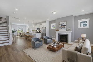 682 Vine Pkwy-5_VS