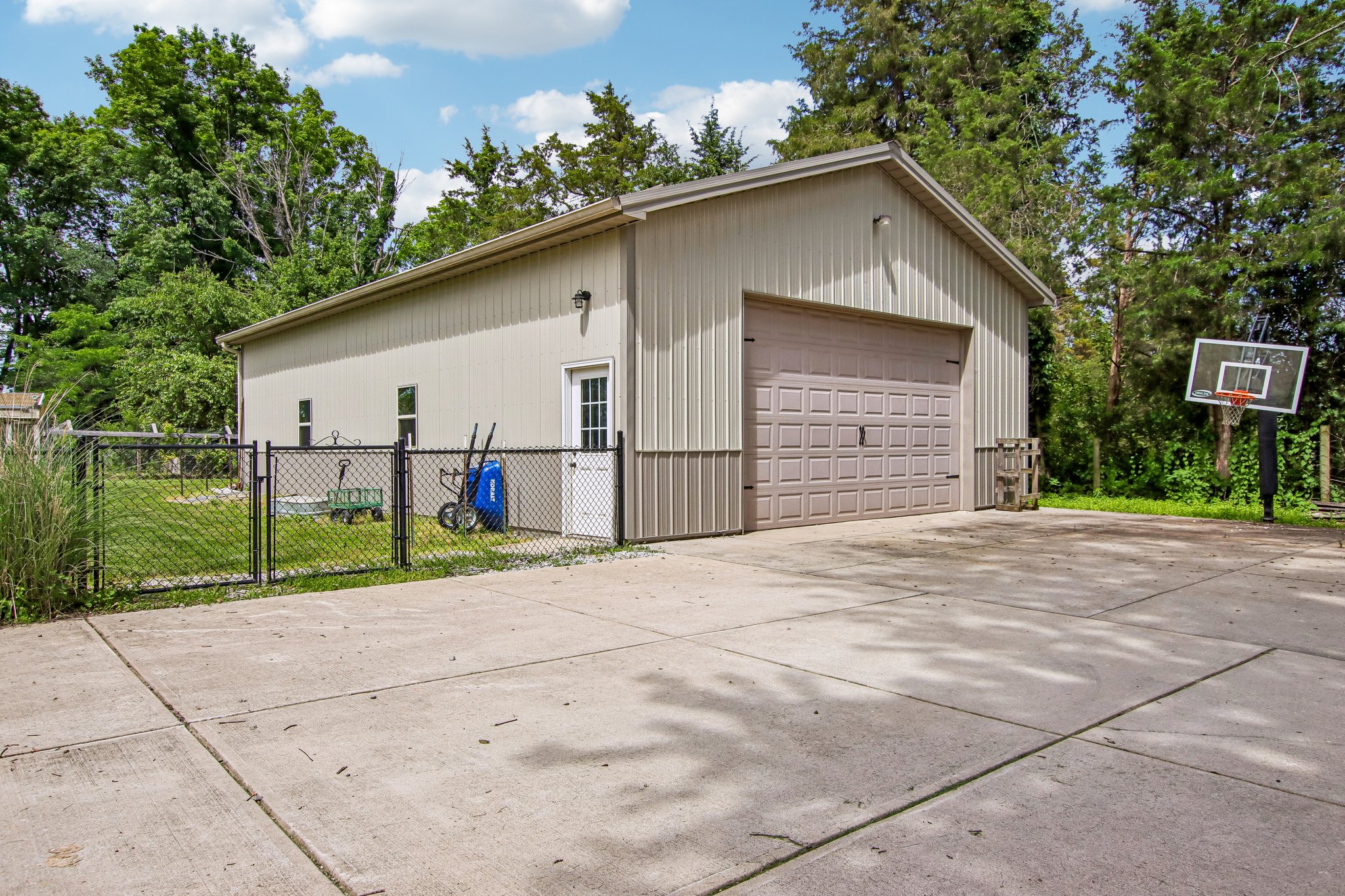 W Rd 150 N-S0106-009.jpg