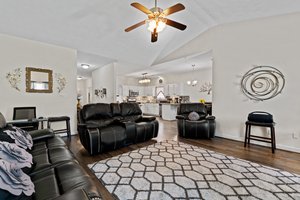  Photo 23