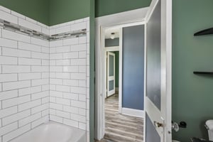 Fleet Ave-S2804-032.jpg