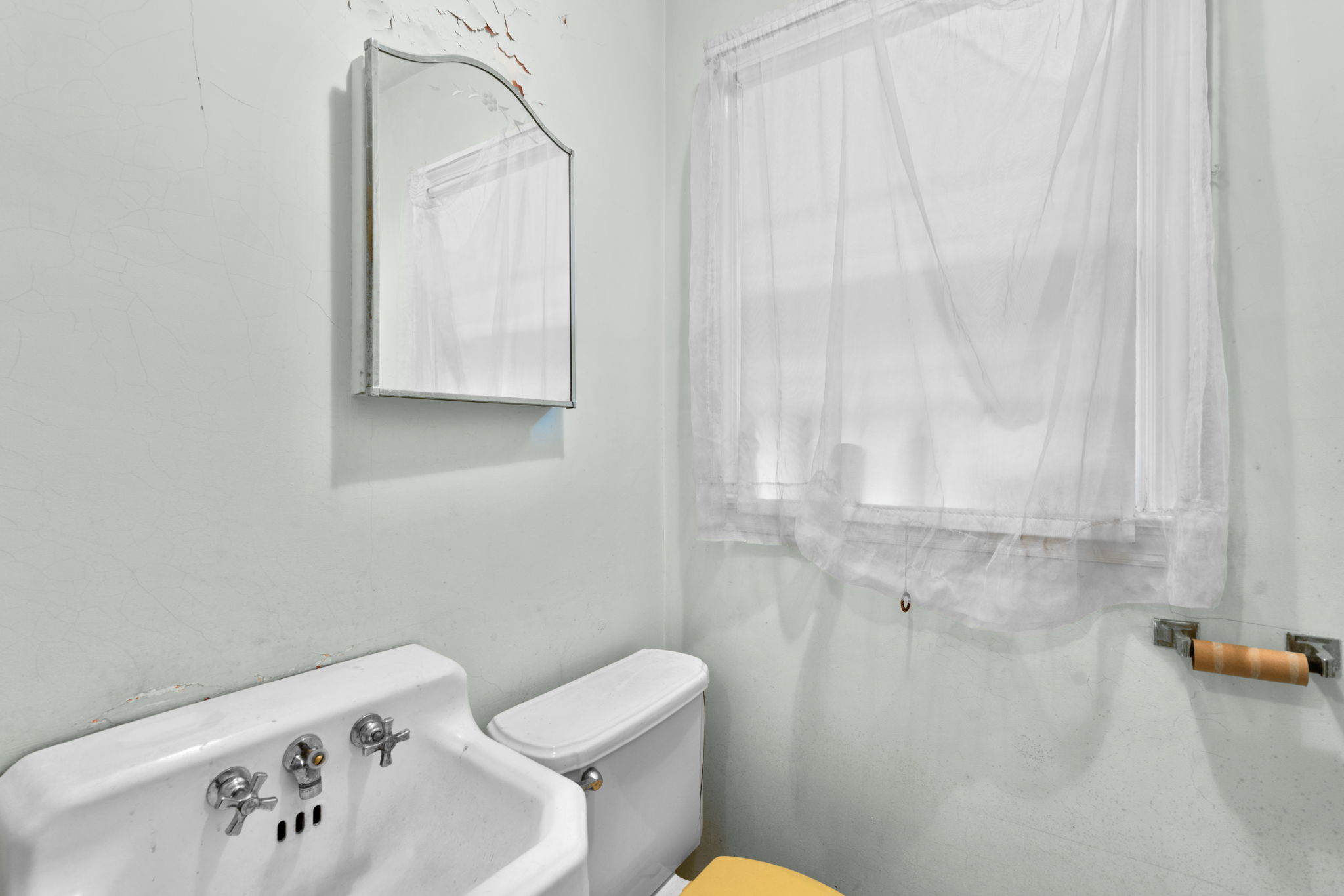 17. Main bath