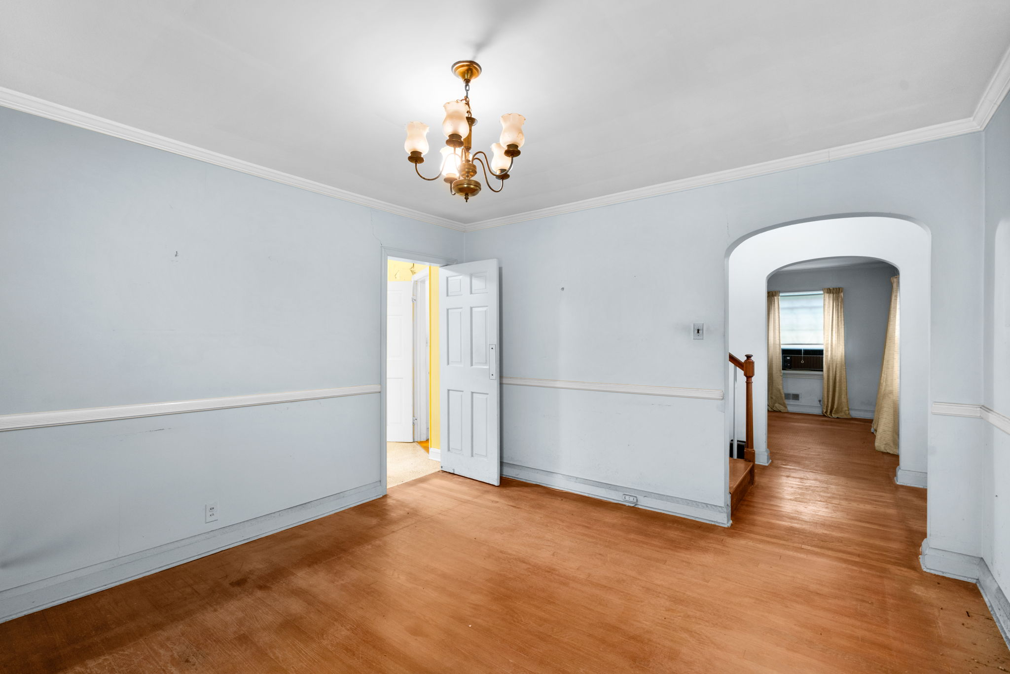 10. Dining room