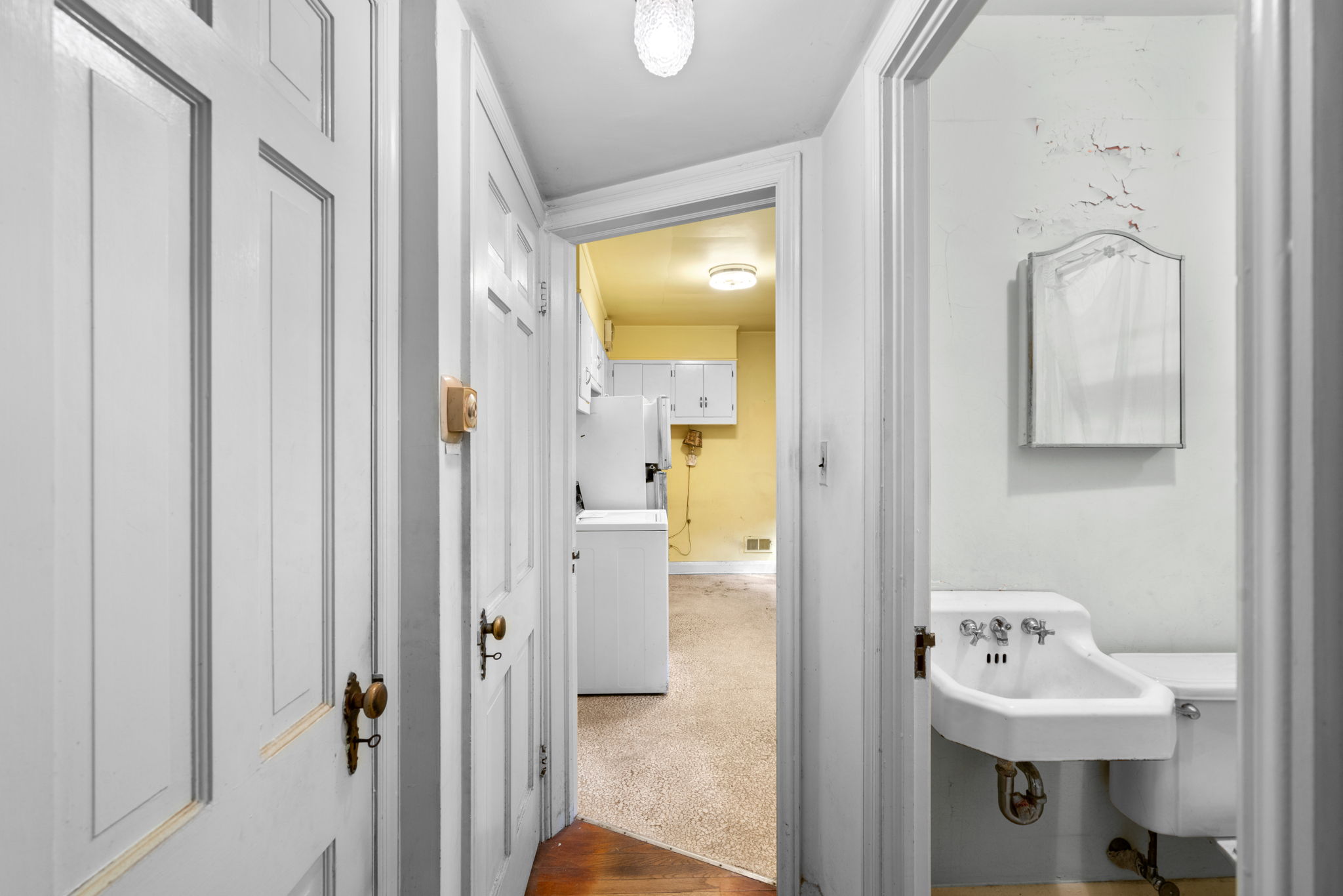 16. Main bath
