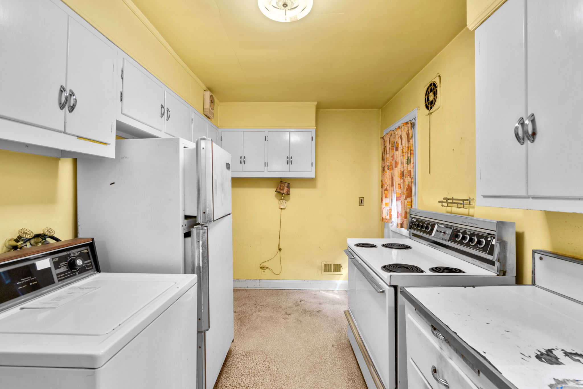 13. Kitchen