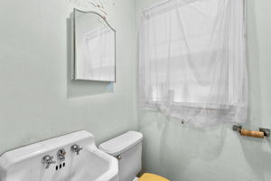 17. Main bath