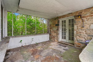 34. Screened porch