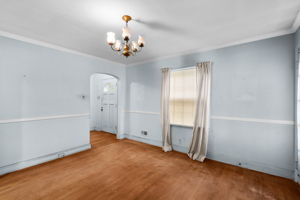 11. Dining room