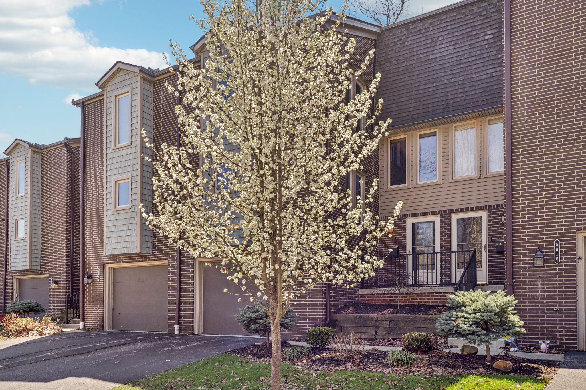 W Fitzwater Rd 6824-S0904-007.jpg