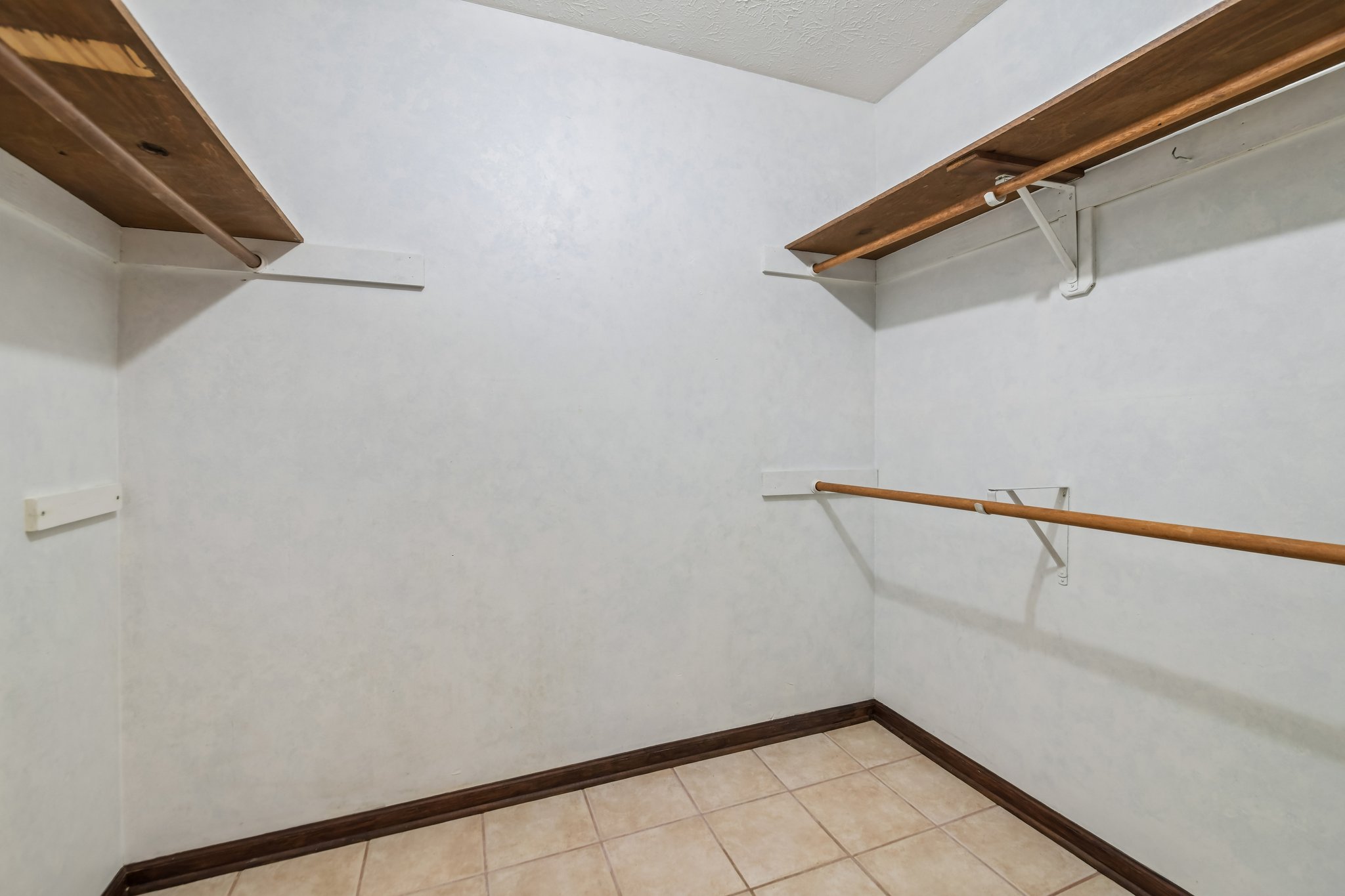 White Mill Rd-S2804-040.jpg