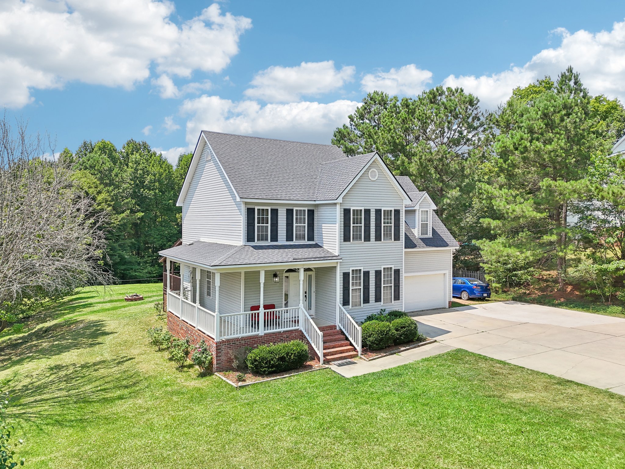 683 Castleberry Rd, Clayton, NC 27527 ShowingTime+ Listing Media Services