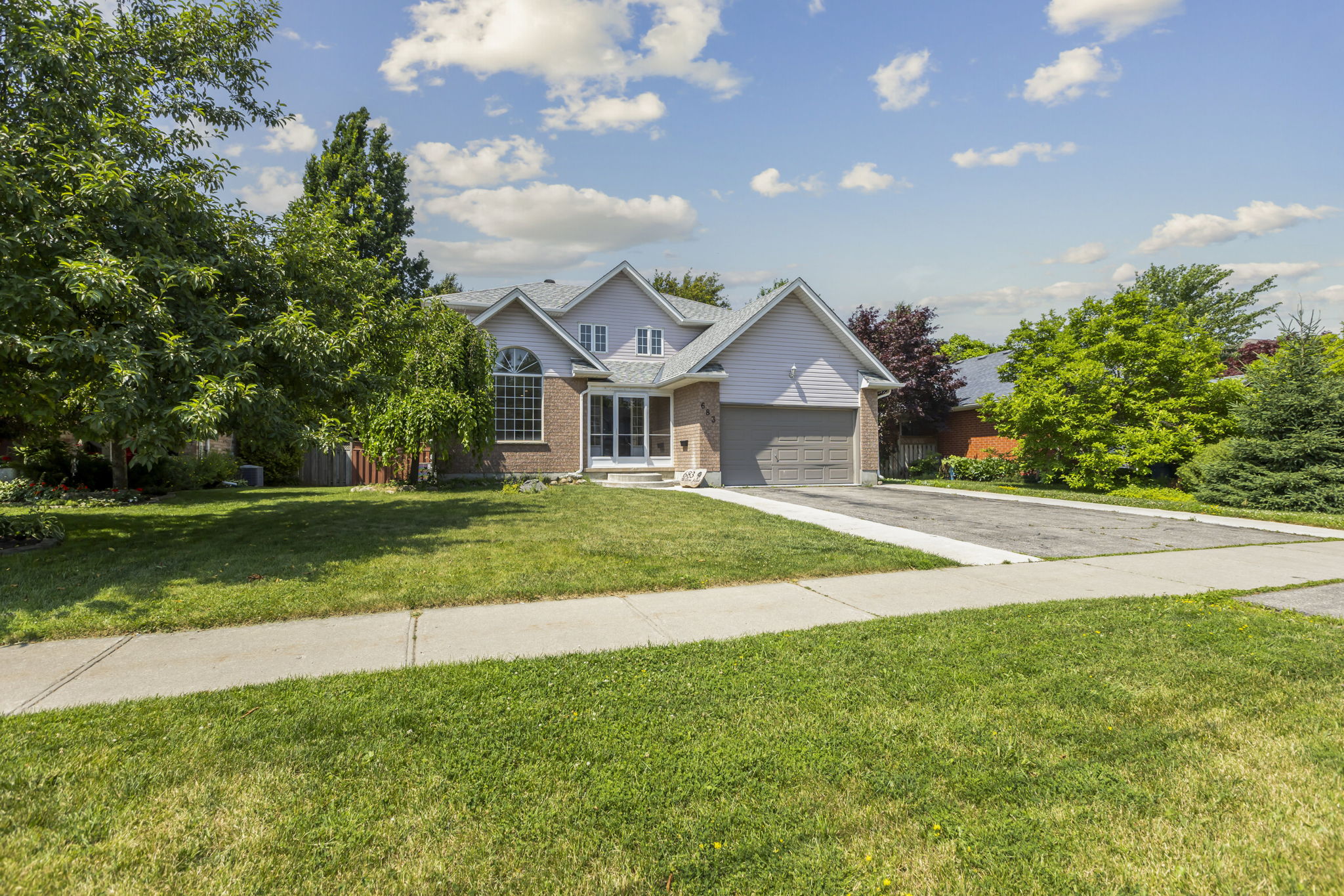 683 Willow Rd Guelph, ON N1H 8K2
