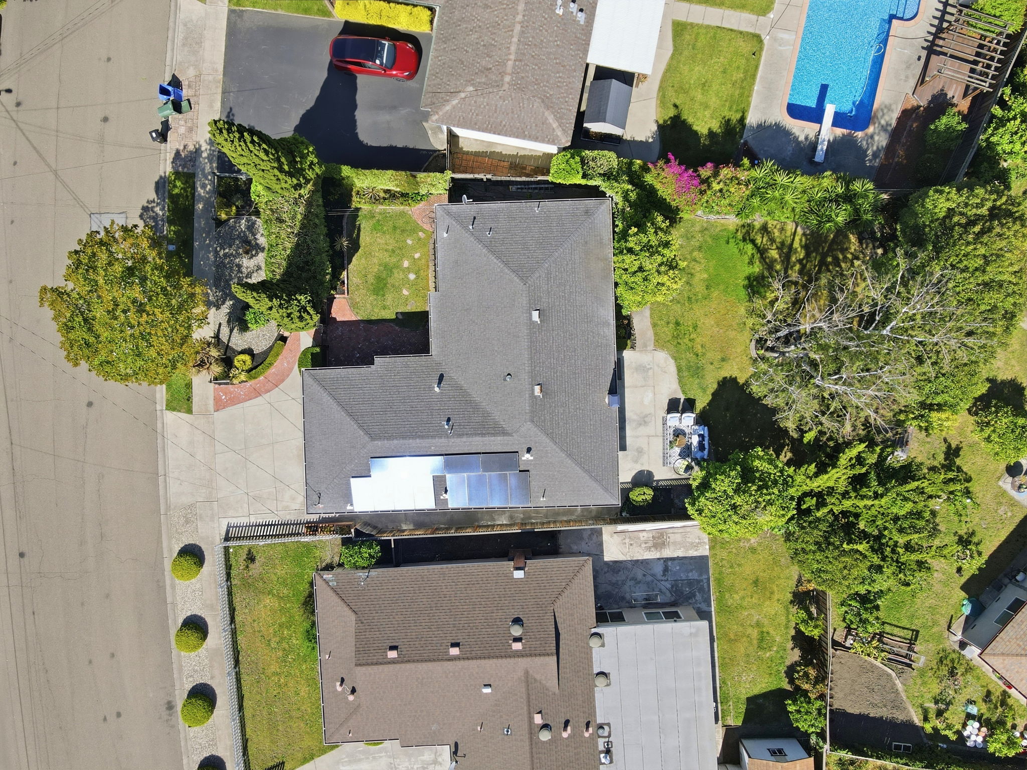 008_F8_AERIAL_6830 Rochelle Ave