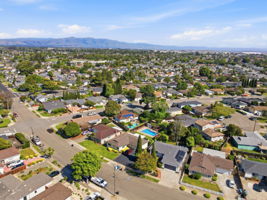 005_F8_AERIAL_6830 Rochelle Ave