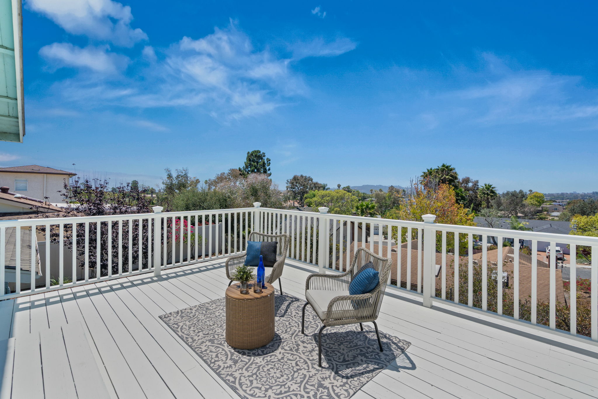 6832 Dennison St-28