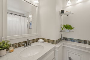 6832 Dennison St-79