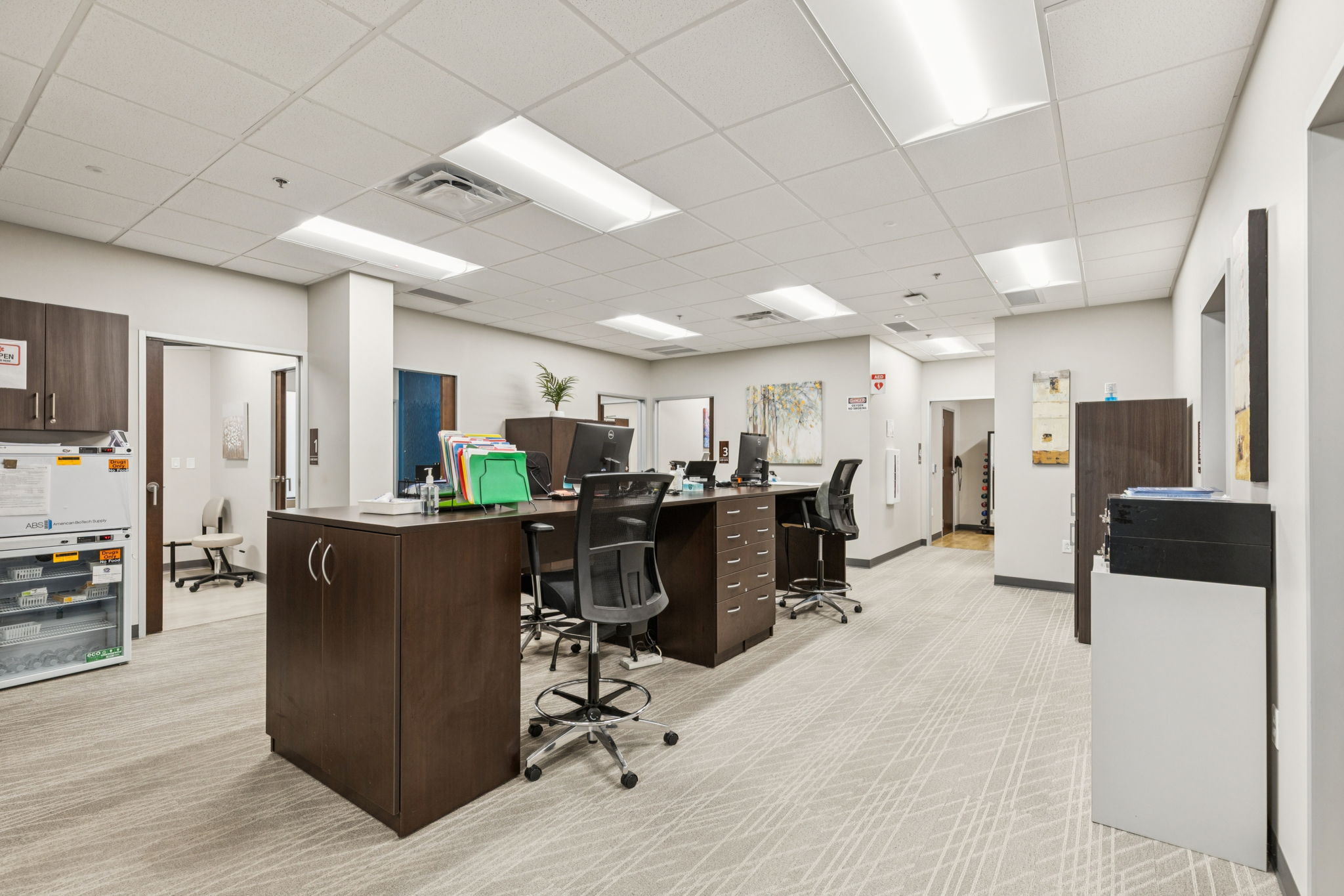 6835Communications_015