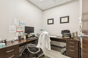 6835Communications_004