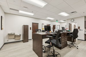 6835Communications_016