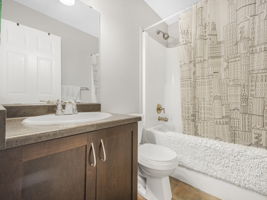  Photo 47