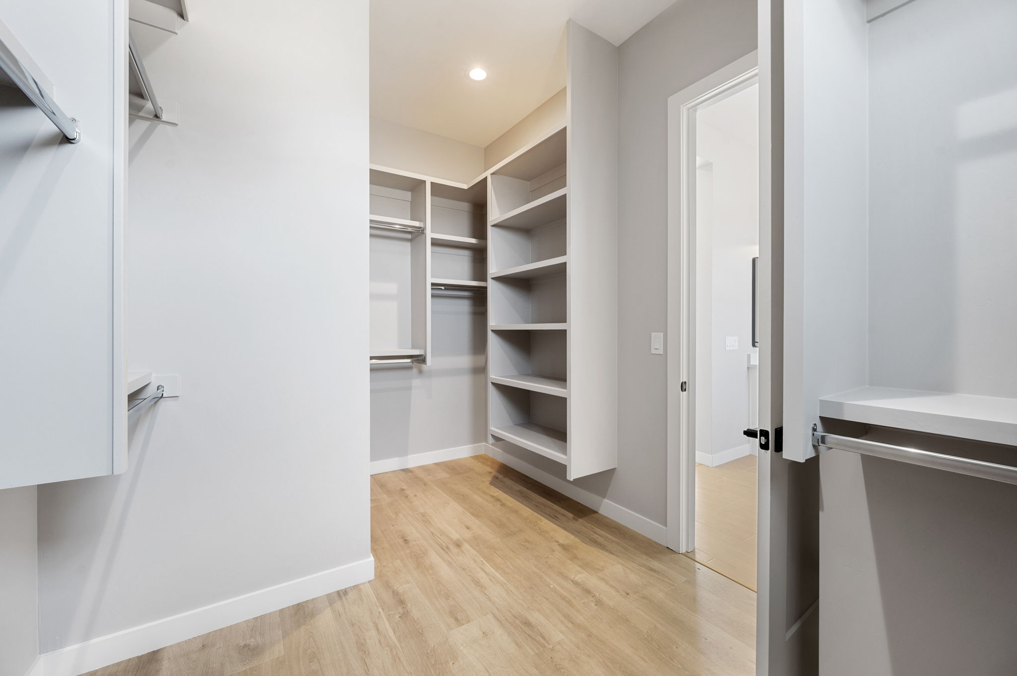 Primary Bedroom Closet
