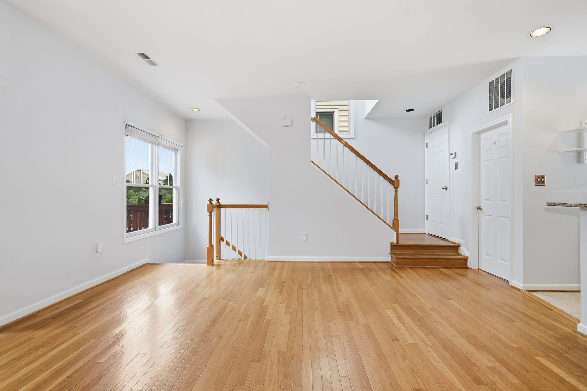 684 Heathwalk Mews -012