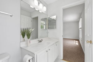 684 Heathwalk Mews -040