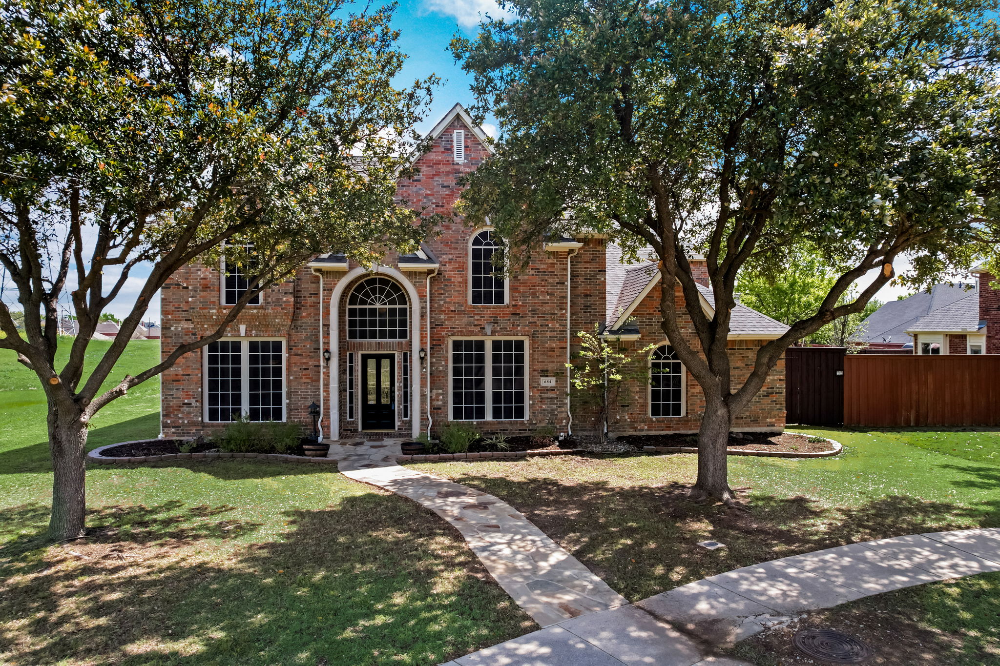 684 Hollow Cir, Coppell, Tx 75019 