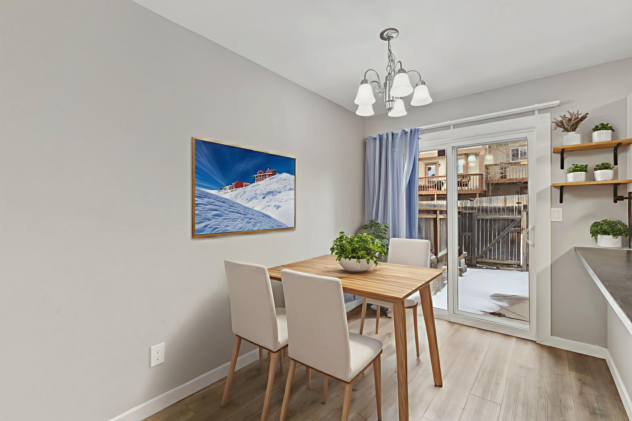 Eating Area virtually staged