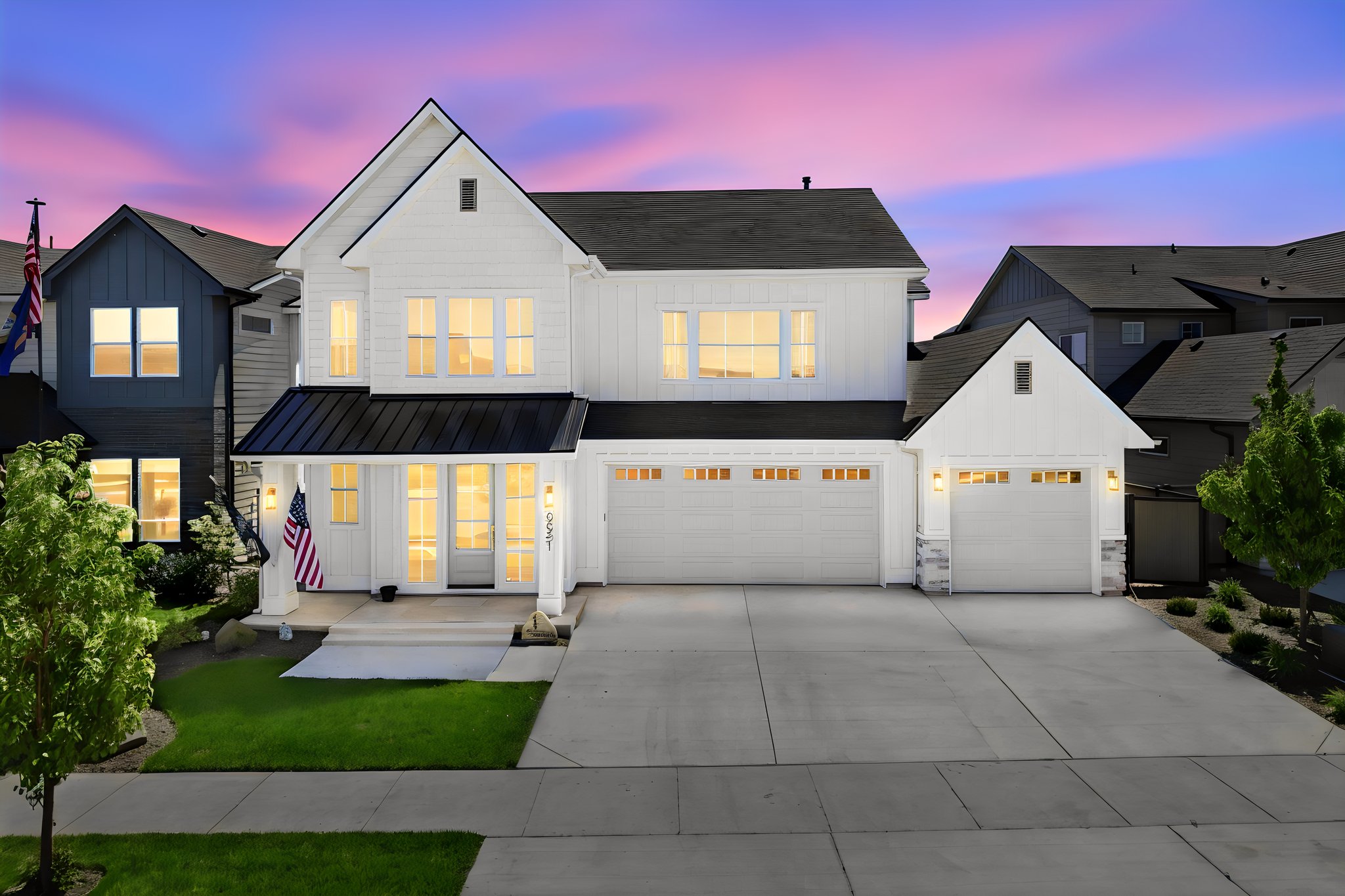 6841 W Mattawa Dr-1 day to dusk.jpeg