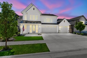 6841 W Mattawa Dr-2 day to dusk.jpeg
