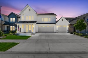 6841 W Mattawa Dr-4 day to dusk.jpeg