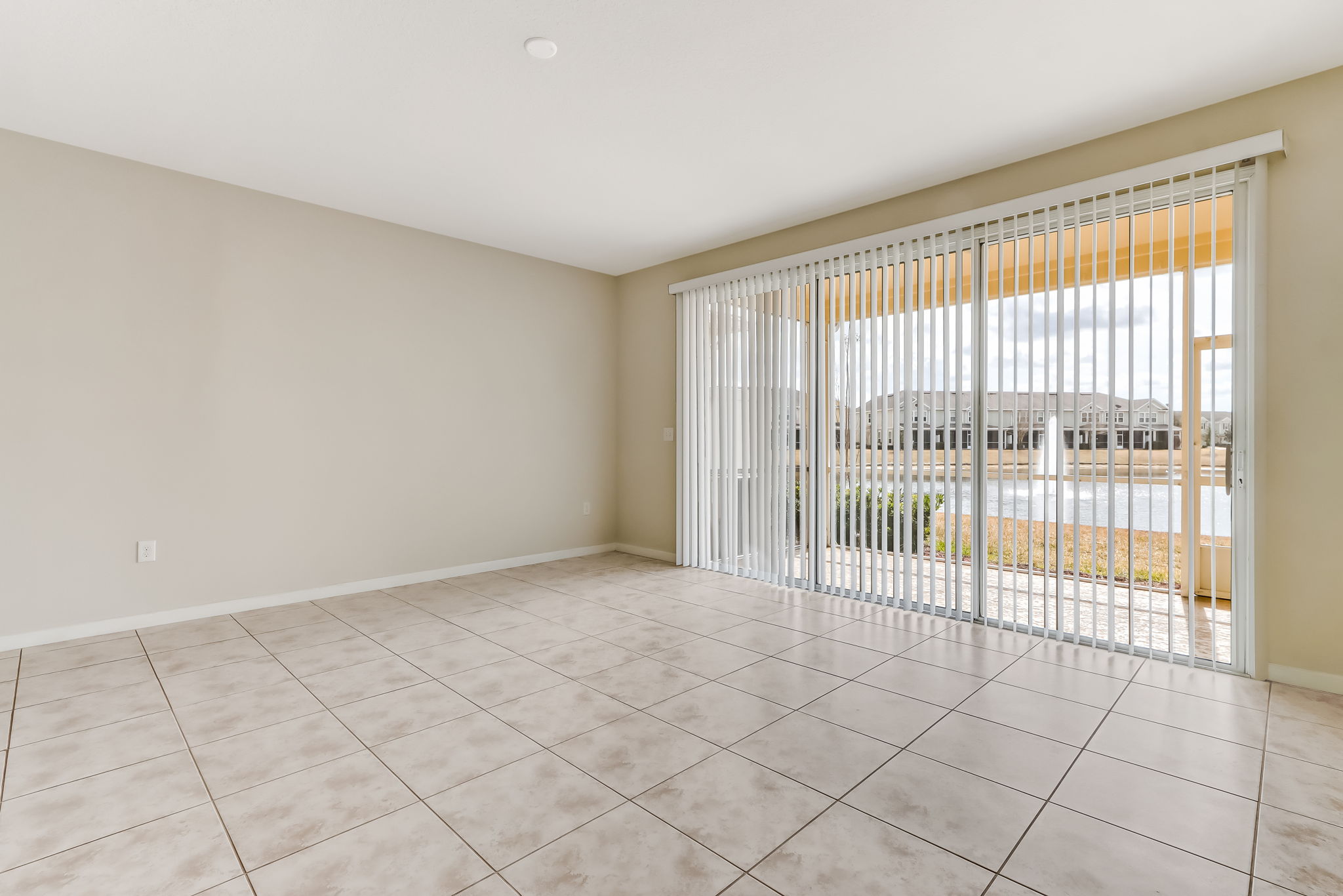 Living/Dining Room