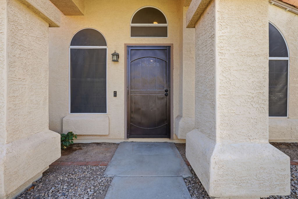 6849 E Lakeview Ave — Mesa, AZ 85209, photographed by Desert Home Media