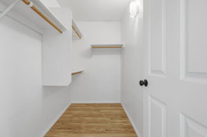Primary Bedroom Closet
