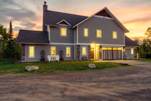  Photo 0