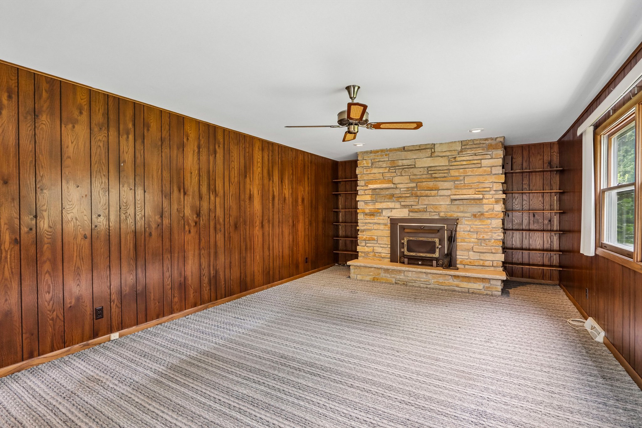 Oak Dr-S1809-006.jpg