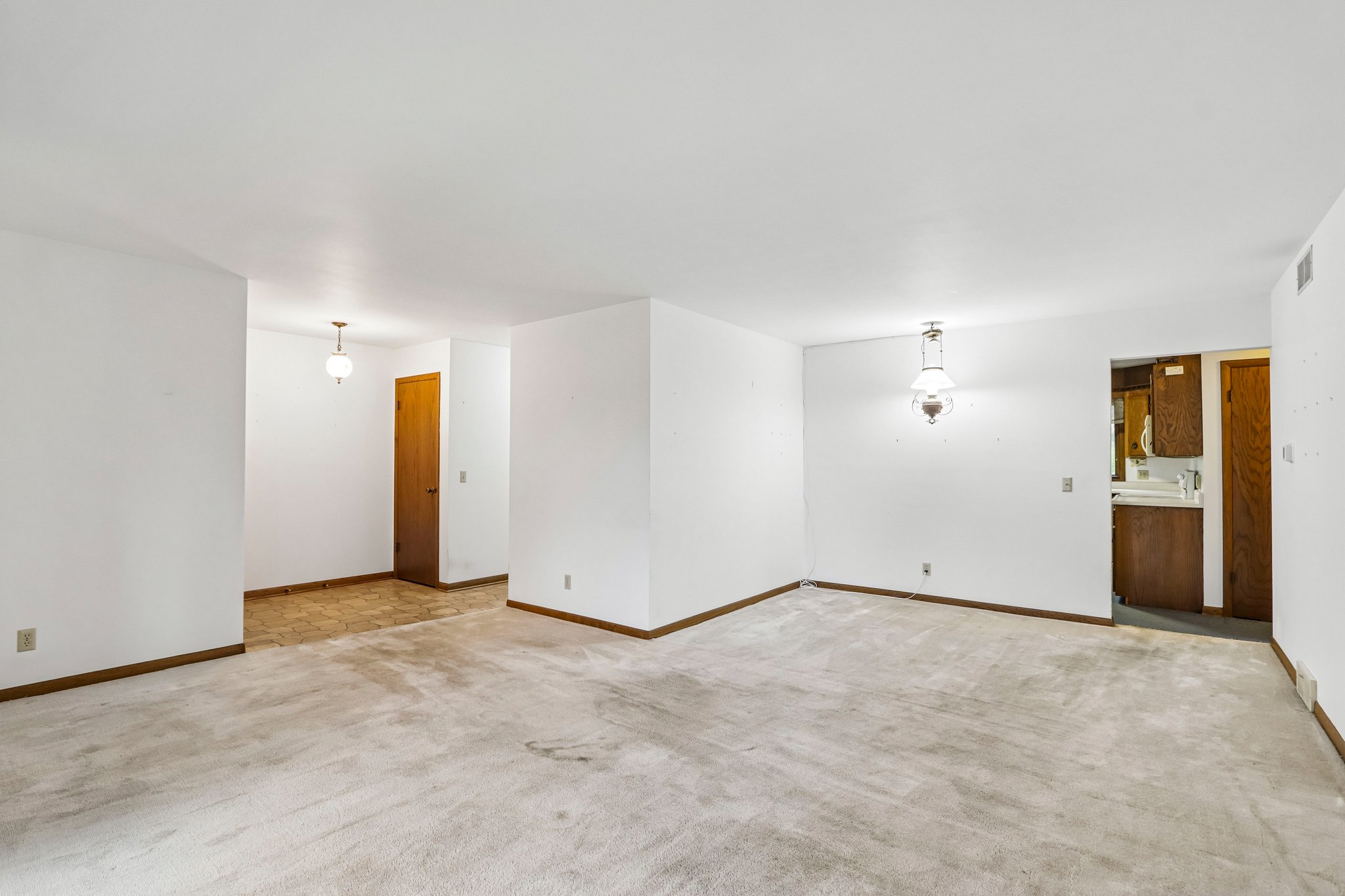 Oak Dr-S1809-019.jpg