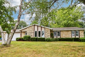 Oak Dr-S1809-001.jpg