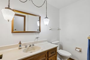 Oak Dr-S1809-024.jpg