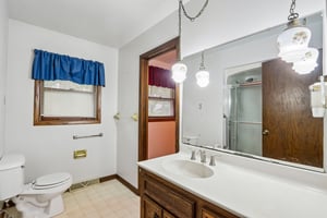 Oak Dr-S1809-027.jpg