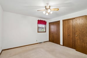 Oak Dr-S1809-029.jpg