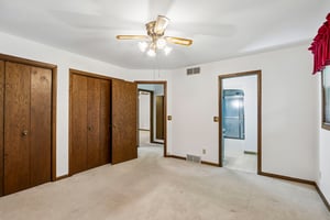 Oak Dr-S1809-030.jpg