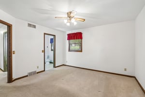 Oak Dr-S1809-031.jpg