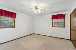 Oak Dr-S1809-032.jpg
