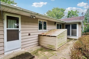 Oak Dr-S1809-045.jpg