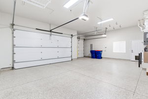  Photo 93