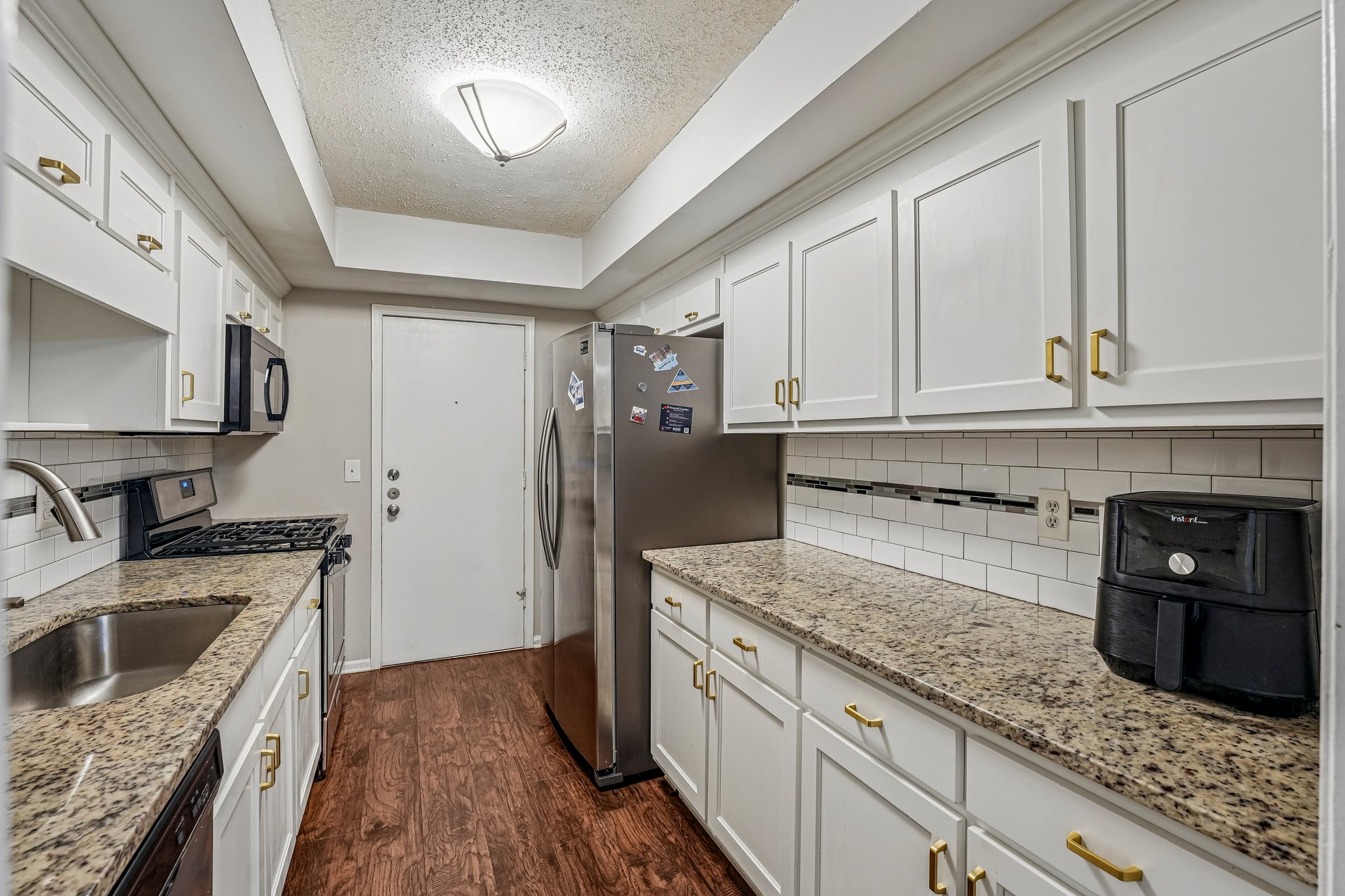 Roswell Rd D21-S1305-011.jpg