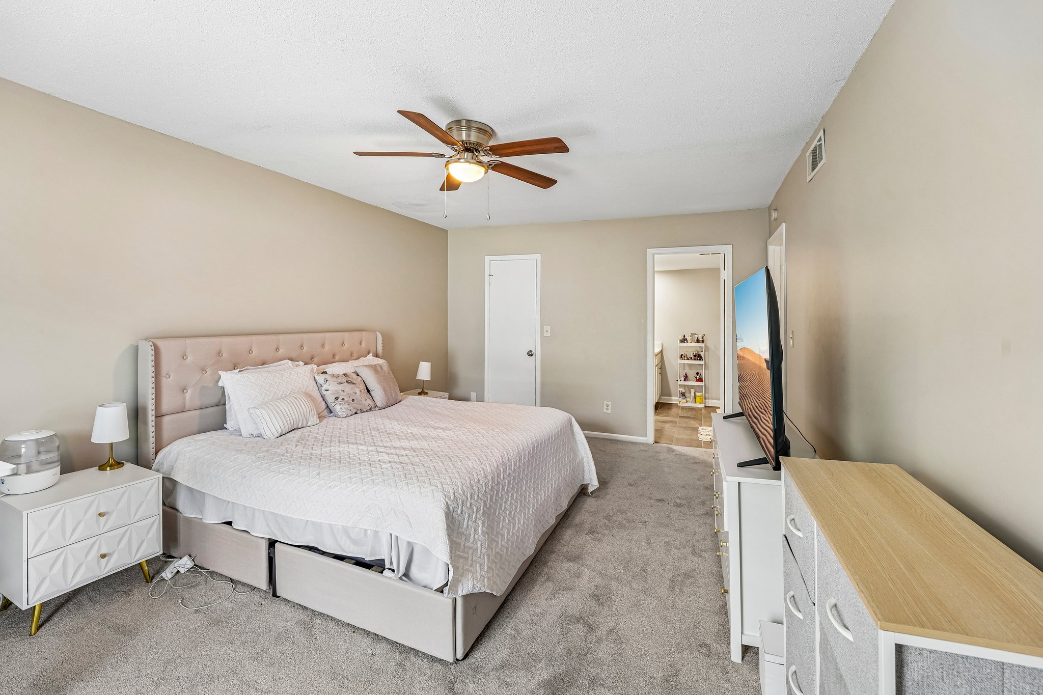 Roswell Rd D21-S1305-019.jpg